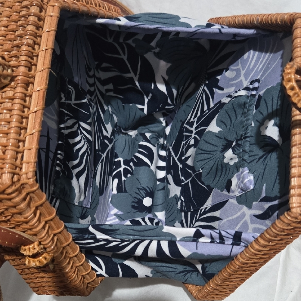 Source Unknown Hexagonal Woven Brown Crossbody Bag - image 12